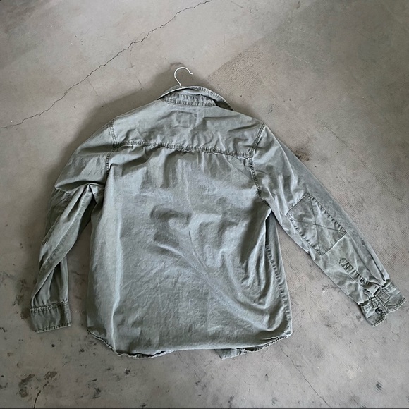 Mens button up in faded olive green or dark grey.   ( SOLD ) - Picture 6 of 8